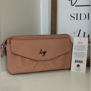 LUG NWT Blitz in matte Luxe Blush pink. From a smoke free home.